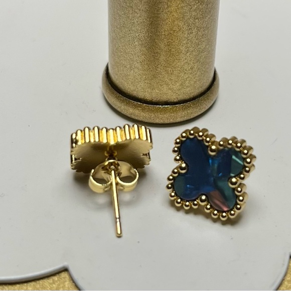 Fashion Jewelry Gold Necklace with Blue and Red Accents - Picture 7 of 10